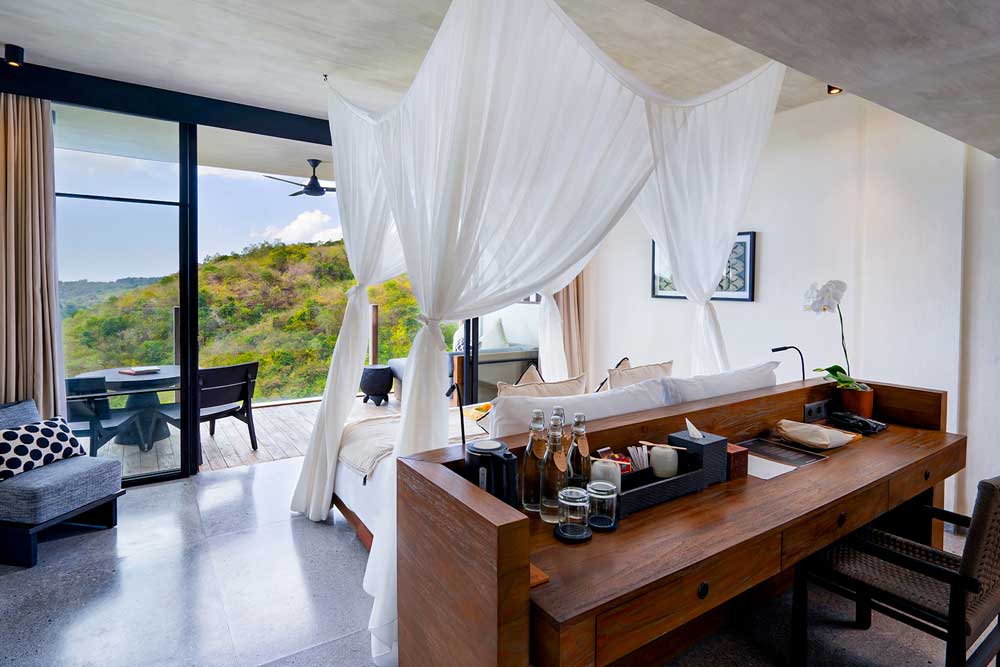 deluxe-room-balcony6