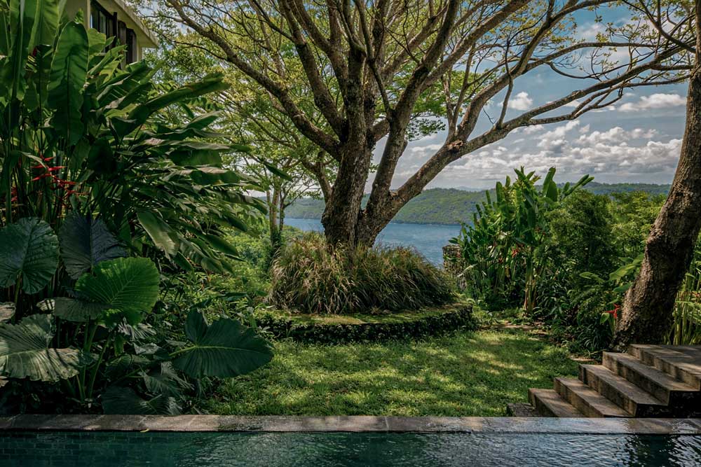 one-bedroom-garden-view-1