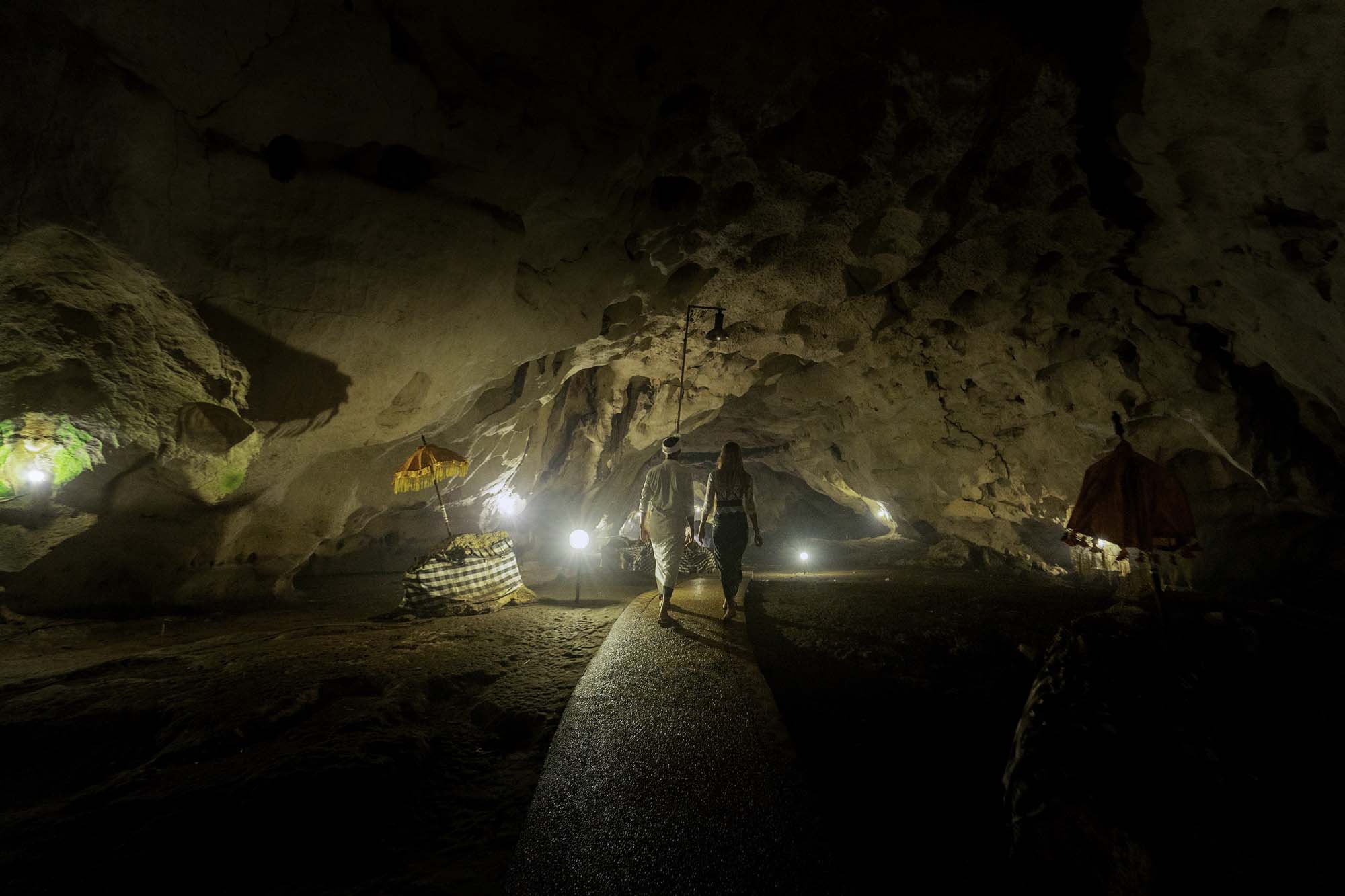 Goa Giri Putri Temple