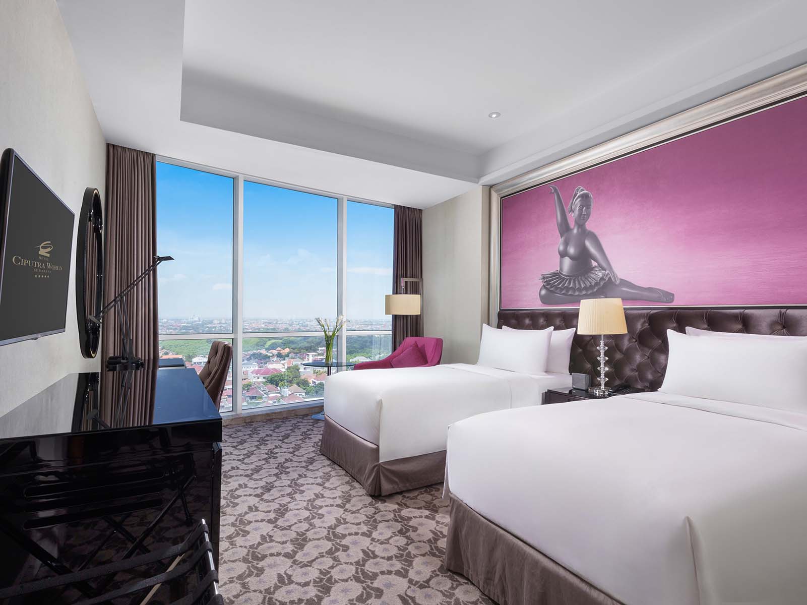 Hotel-Ciputra-World-Surabaya-Deluxe-Room-Twin-1