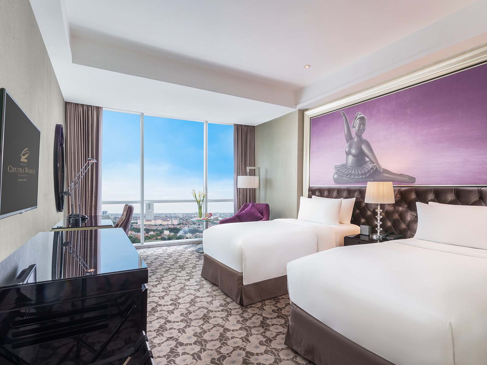 Hotel-Ciputra-World-Surabaya-Superior-Deluxe-Room-Twin-1